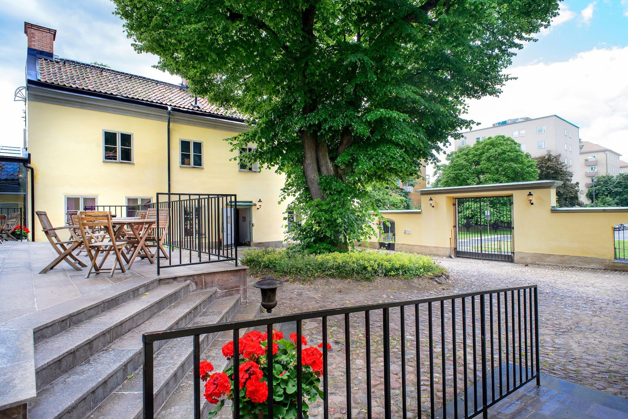 Hotel Hellstens Malmgard 3*